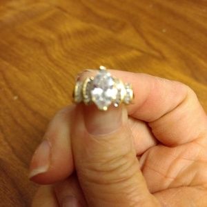 Ladies ring